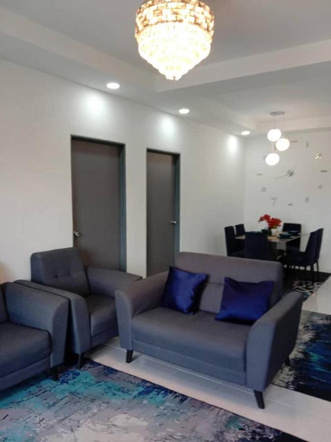 Ramadhina Eagle Eye View Home2Stay Emerald Avenue Бринчанг Экстерьер фото